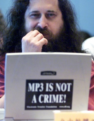 107028-richard-stallman-one-of-the-founders-of-linux.jpg