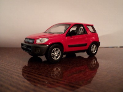 Toyota rav-4.jpg