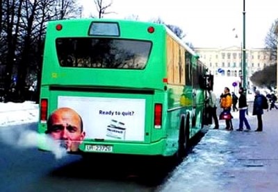201103160030_bus_anti_rauchen_werbung1_copy.jpg