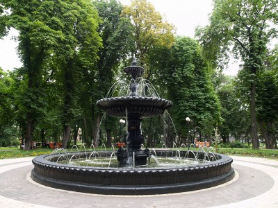 mariinskiy-park-Fontan.jpg