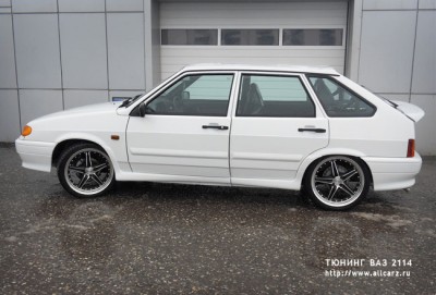 09-dagestanskij-tuning-vaz-2114.jpg
