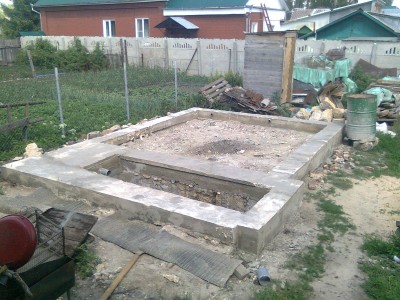 006 После заливки цоколя.jpg