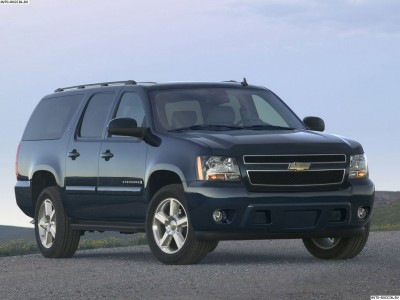 chevrolet_suburban_1024x768.jpg